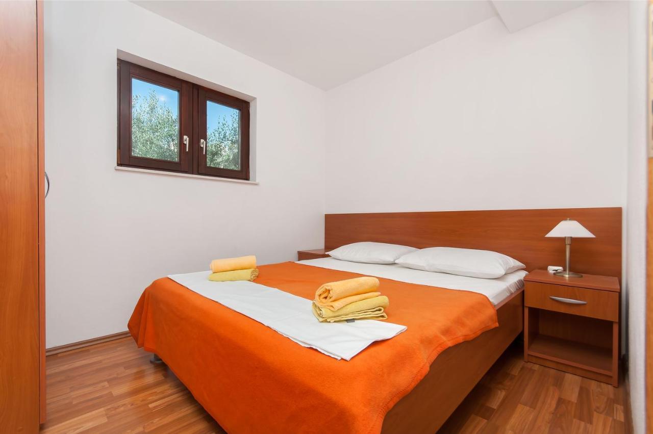 Apartments Ricina Dugi Rat Dış mekan fotoğraf